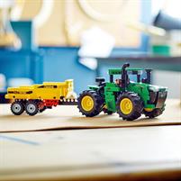 Lego Technic John Deere 9620R 4WD Tractor 42136