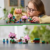 Lego Minecraft Il Giardino del Ciliegio in Fiore 21260